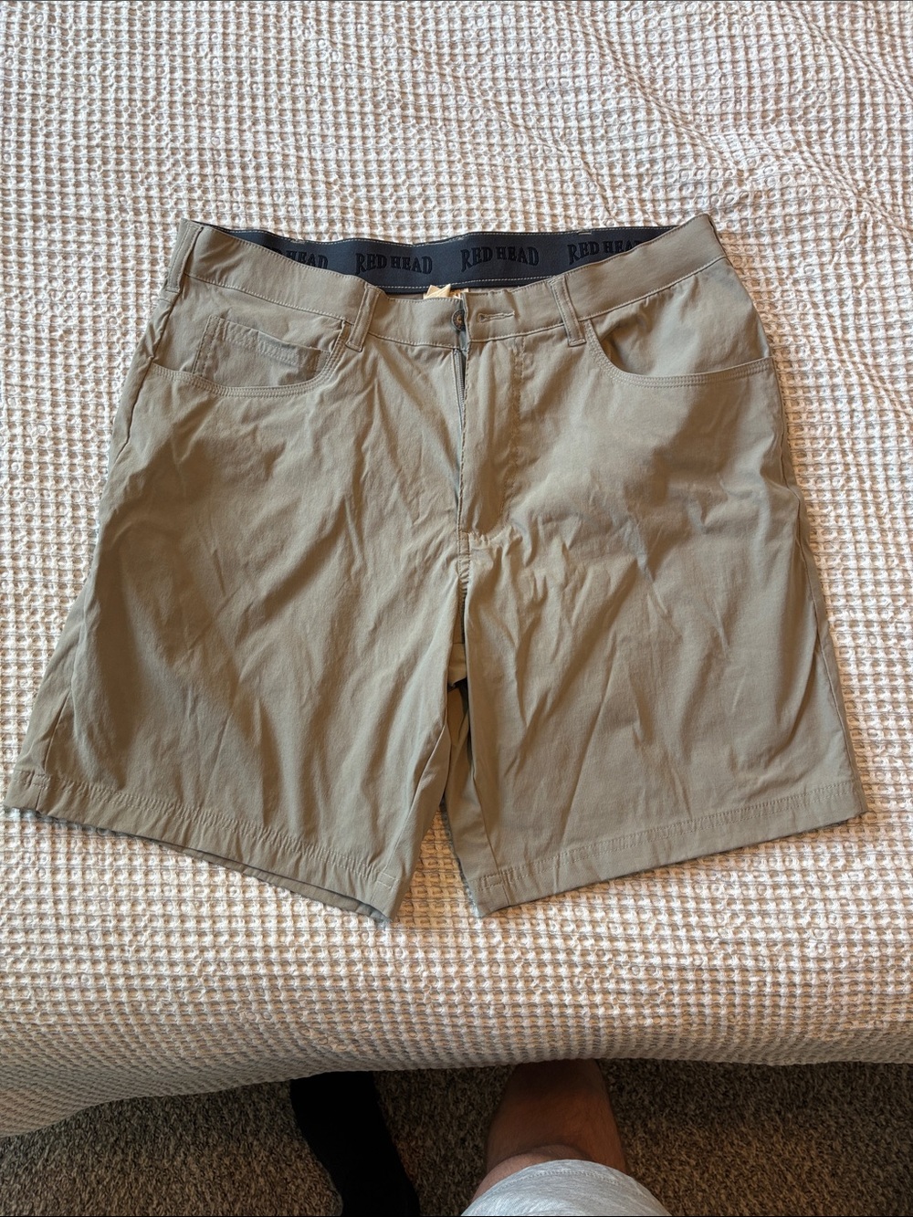 RedHead Men's Tan Hybrid Shorts
